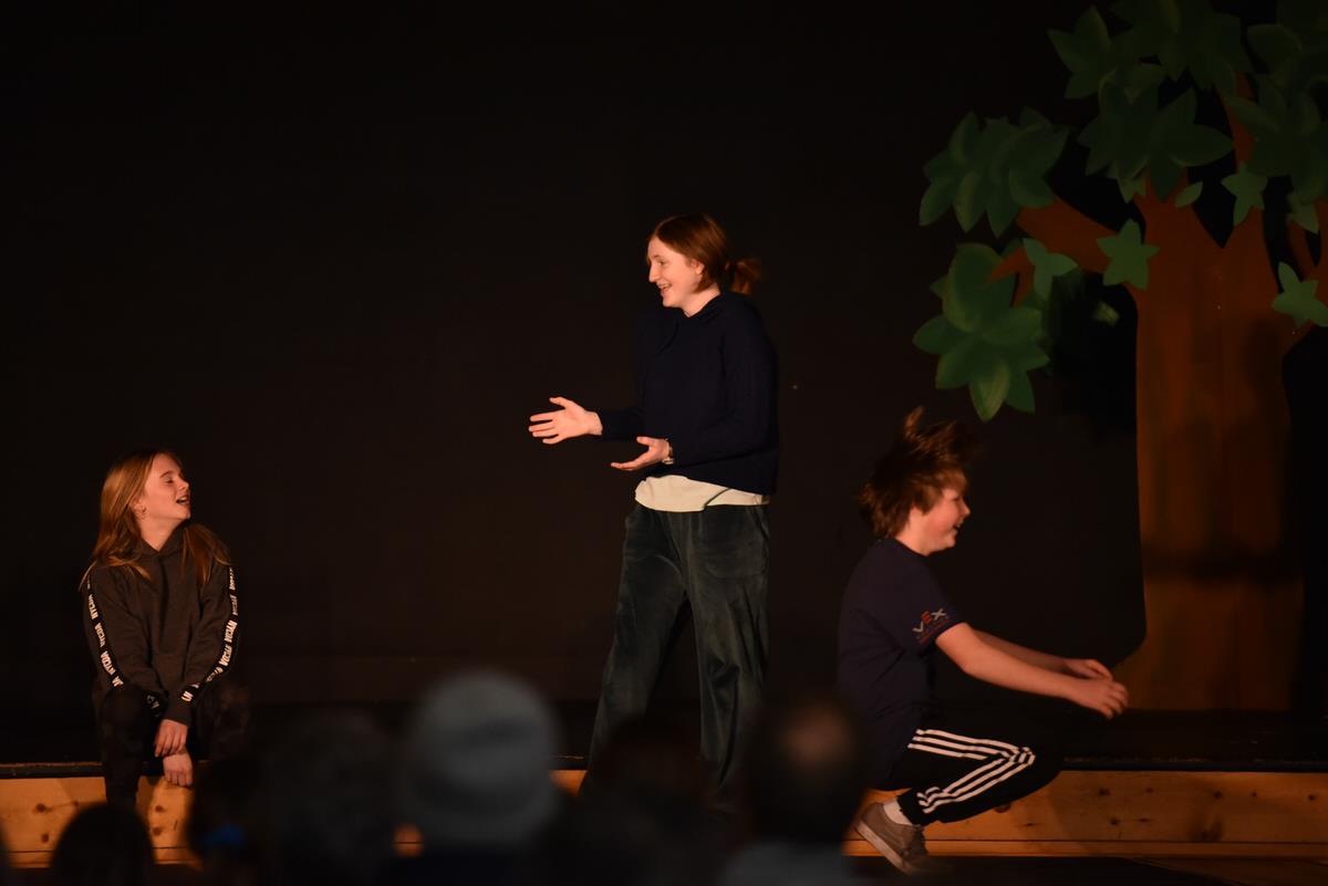 tch-compass-theaterweek-02-2.jpg