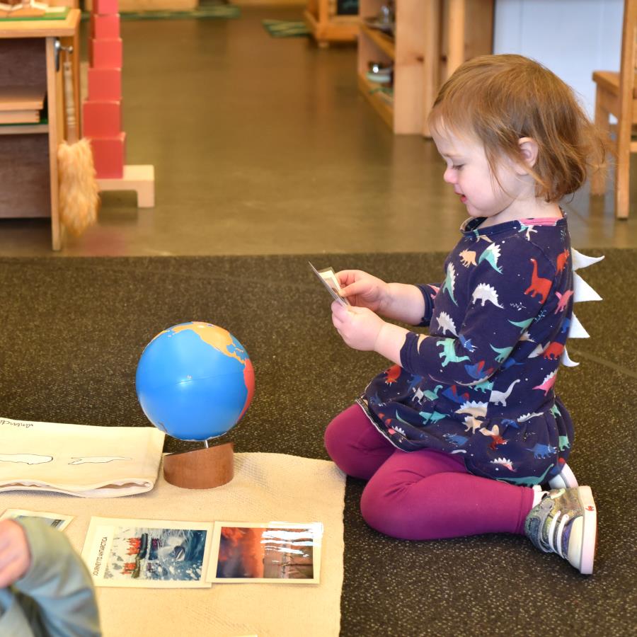 Parallel Play: Definition, Benefits & Activities to Support It — The  Montessori-Minded Mom